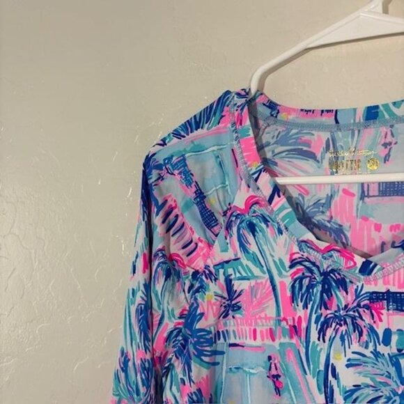 Lilly Pulitzer Luxletic Shirt Womens Medium Pink Blue Palm Print Long Sleeve - Picture 2 of 9